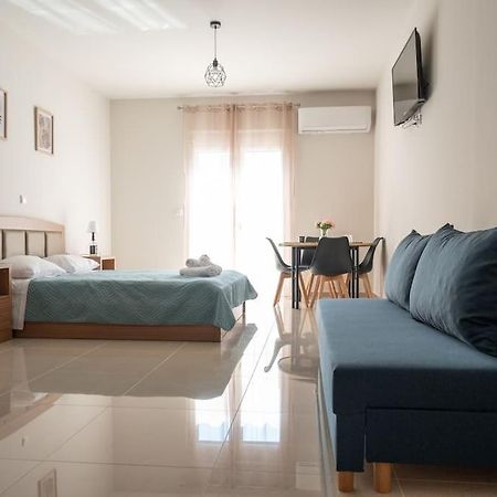 Anesis Airport Rooms 204 كوروبيون المظهر الخارجي الصورة