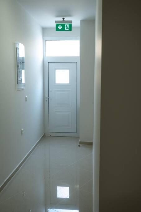 Anesis Airport Rooms 204 كوروبيون المظهر الخارجي الصورة